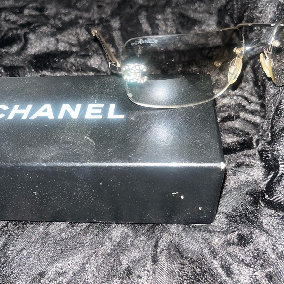 Authentic Chanel Sunglasses - Picture 7 of 10